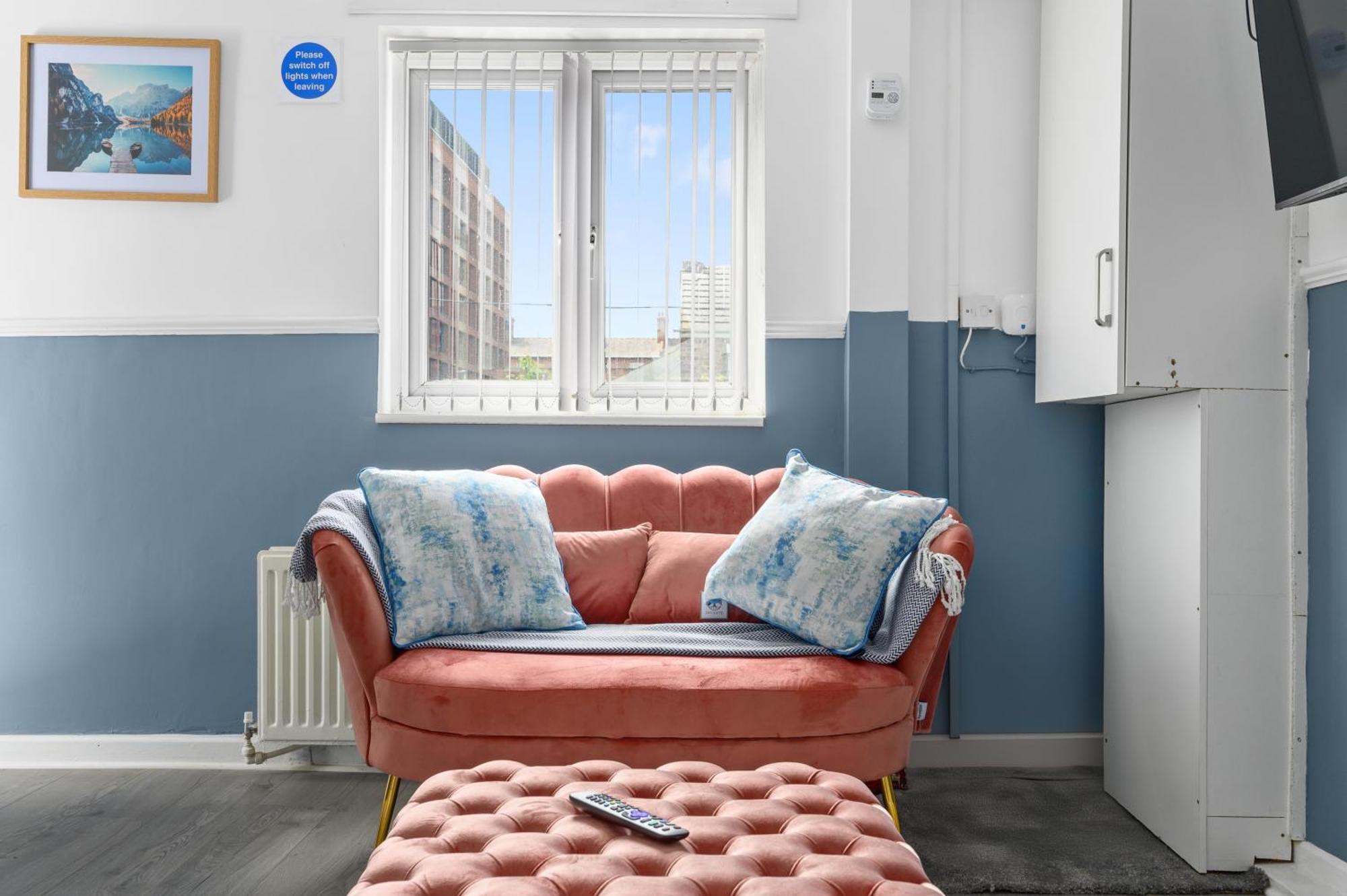 Private Retreat For 3 Near Centre Apartment